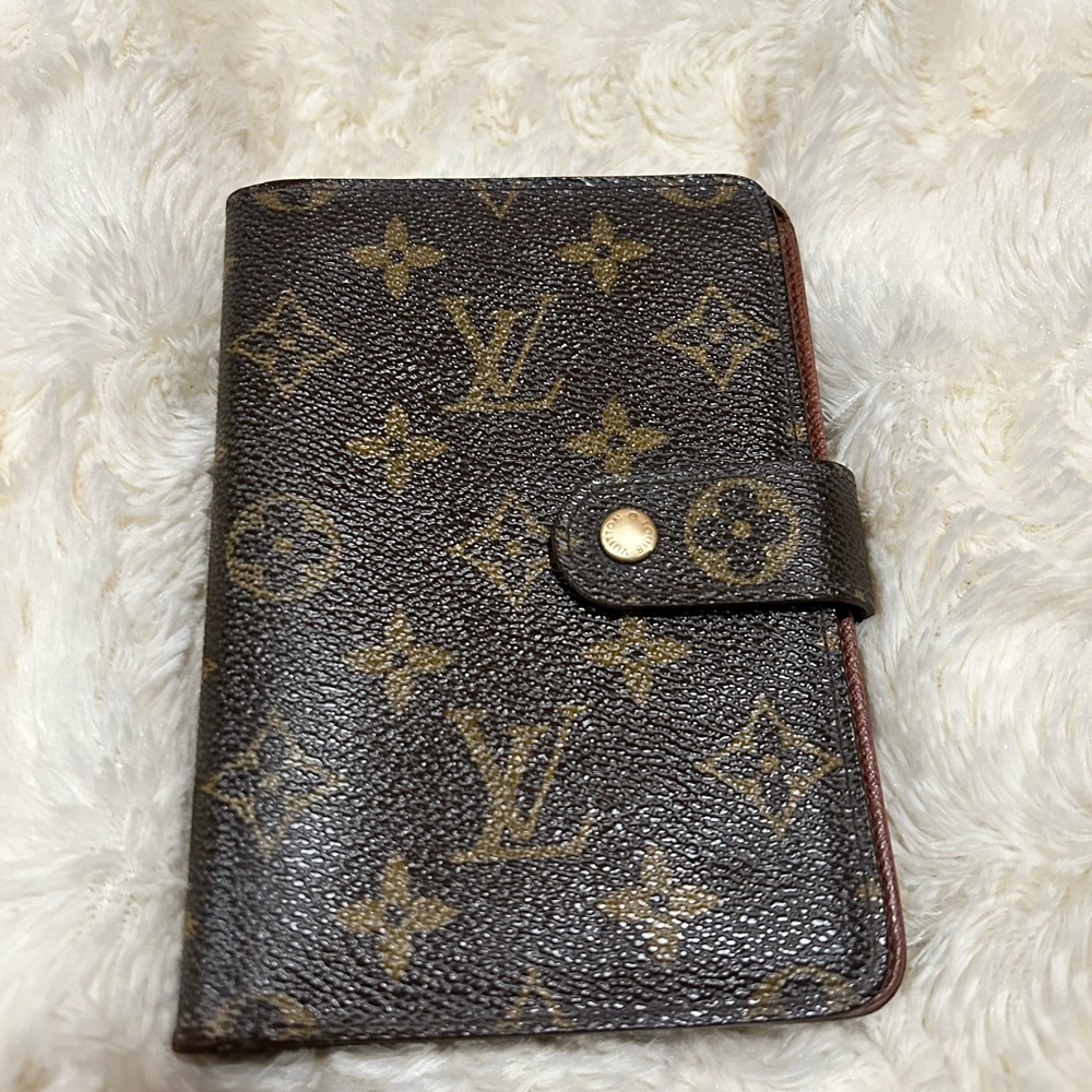 Louis Vuitton monogram Porte Papier Zippe Wallet